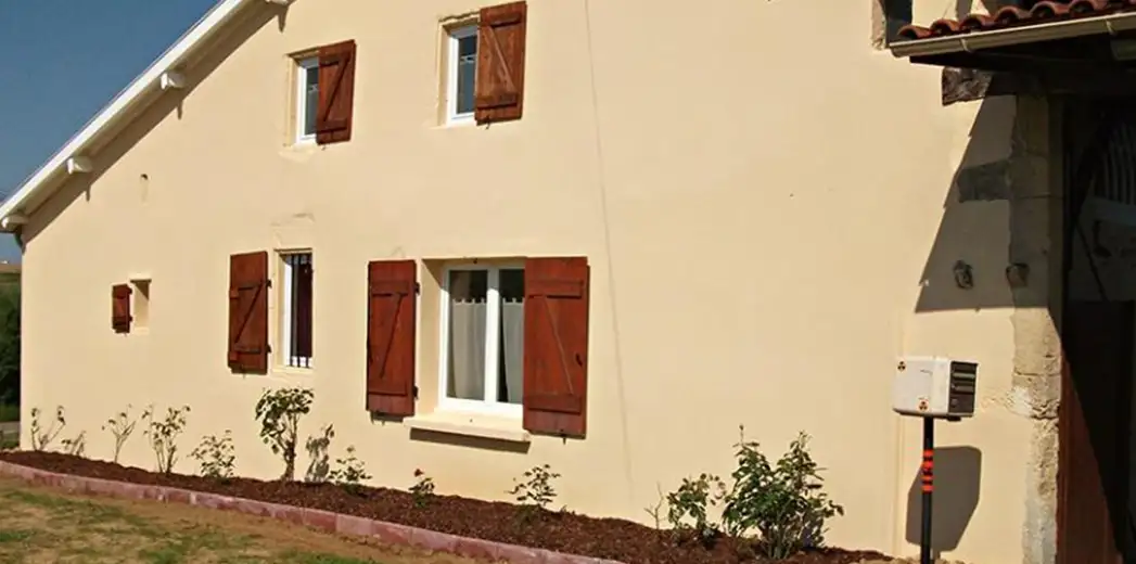 nettoyage-dallage-facade-gouttiere-muret-toiture-50